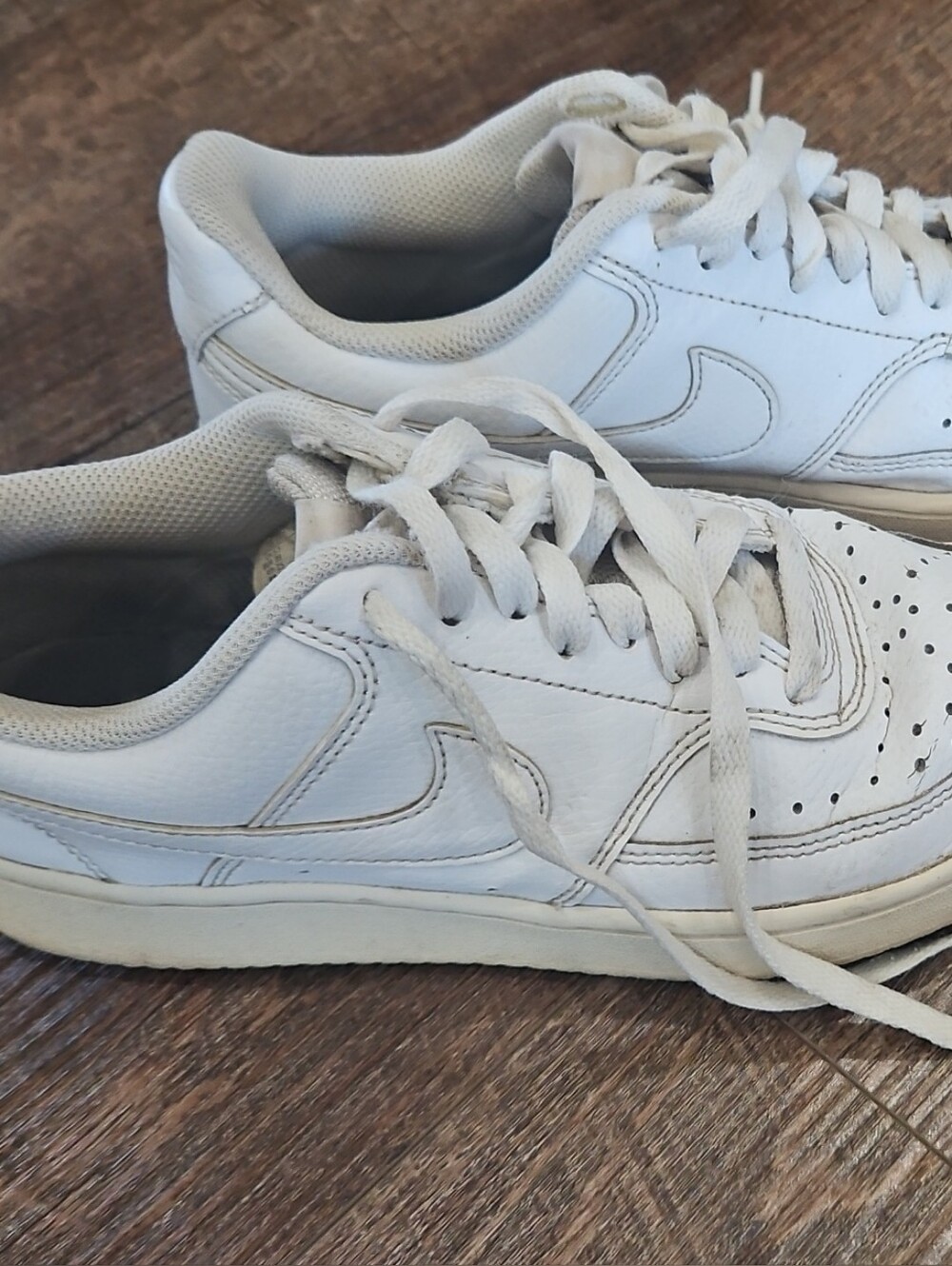 Nike Classic White Women's Low-Top Sneakers